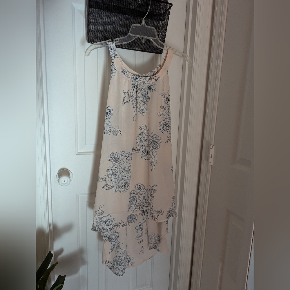 BNWT Torrid Size 2 - Blush Pink Halter Neck Flowy Top